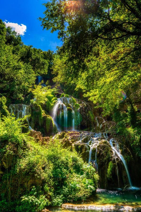 Крушун - Единствена На Метри От Водопадите, Krushun - The Only Stay Just Meters From The Waterfalls 克鲁舒纳 外观 照片