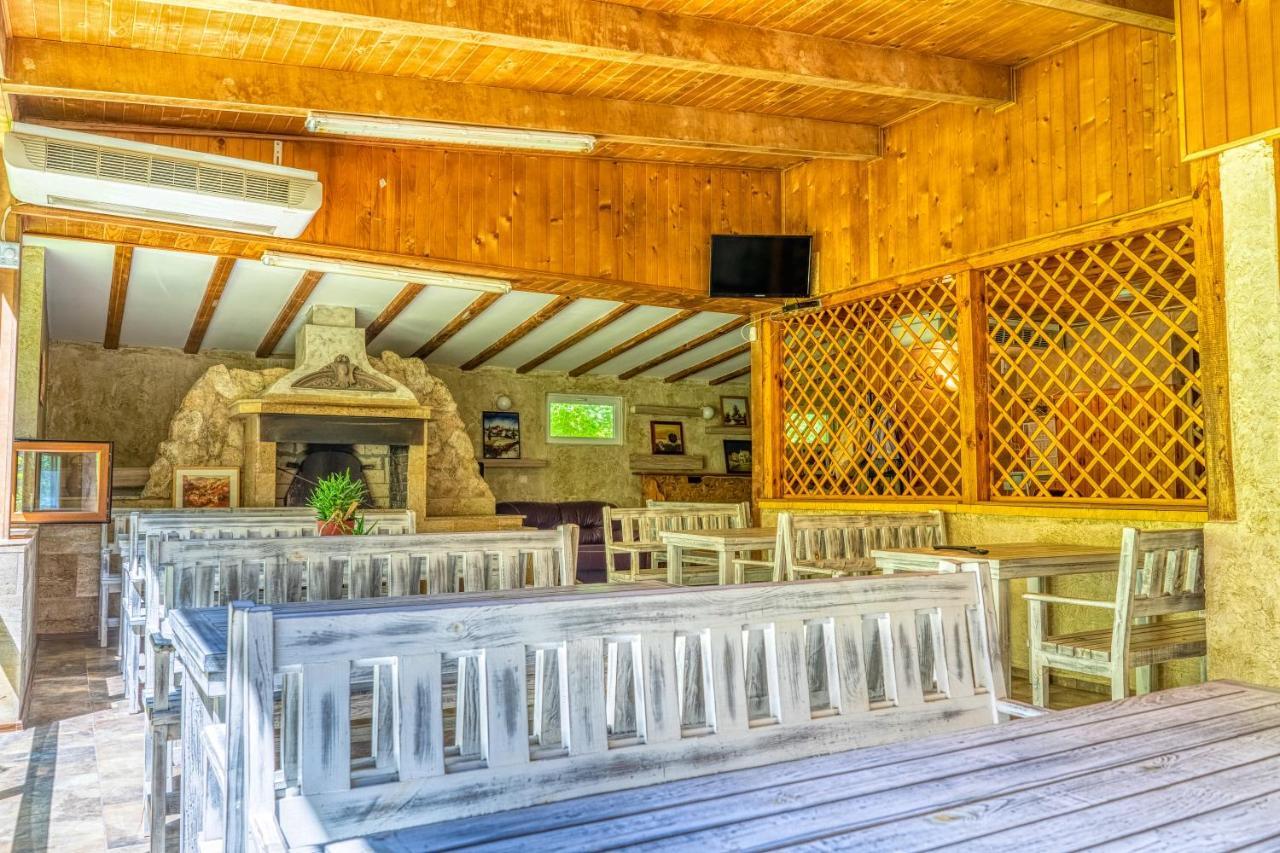 Крушун - Единствена На Метри От Водопадите, Krushun - The Only Stay Just Meters From The Waterfalls 克鲁舒纳 外观 照片