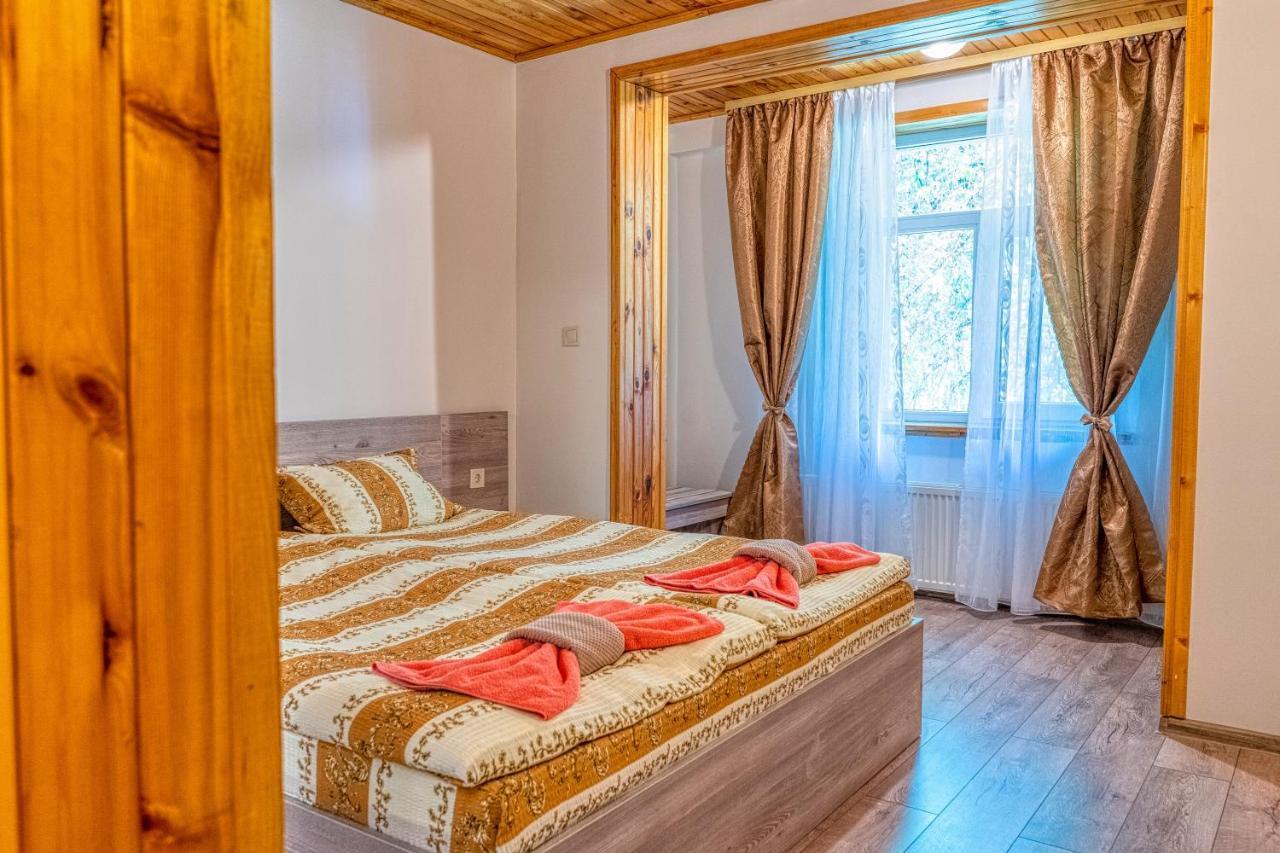 Крушун - Единствена На Метри От Водопадите, Krushun - The Only Stay Just Meters From The Waterfalls 克鲁舒纳 外观 照片