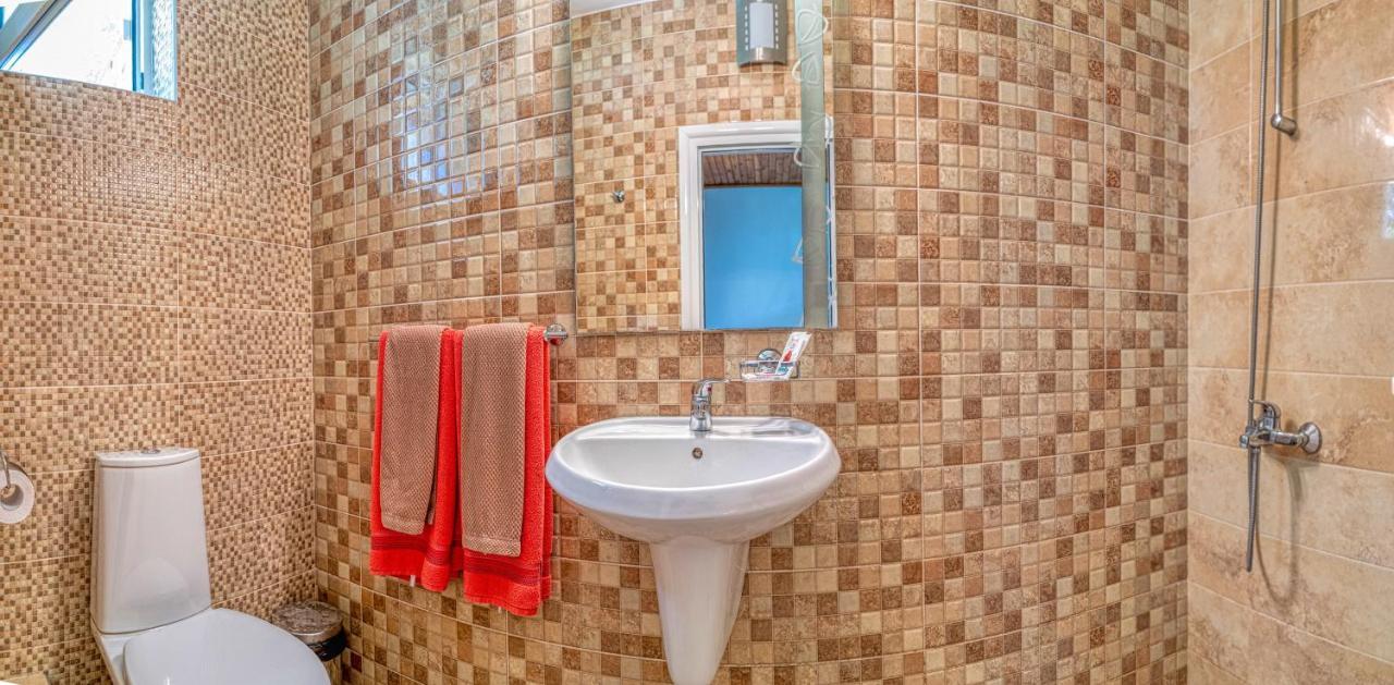 Крушун - Единствена На Метри От Водопадите, Krushun - The Only Stay Just Meters From The Waterfalls 克鲁舒纳 外观 照片